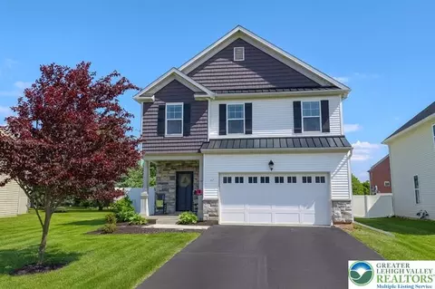 330 Bendelow Ln, Northampton, PA 18067