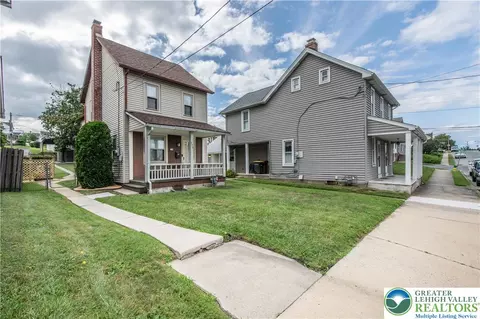 728 2nd St, Catasauqua, PA 18032