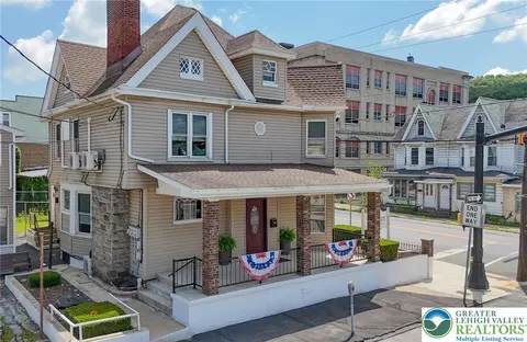 9 Tunnel St, Lansford, PA 18232