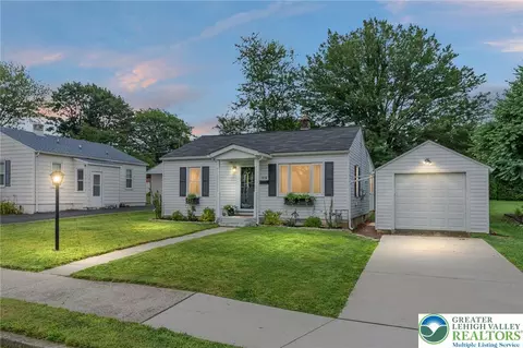 518 Greenwood Ave, Bethlehem, PA 18017