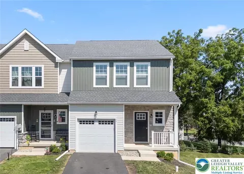 11 Timber Trl, Easton, PA 18045