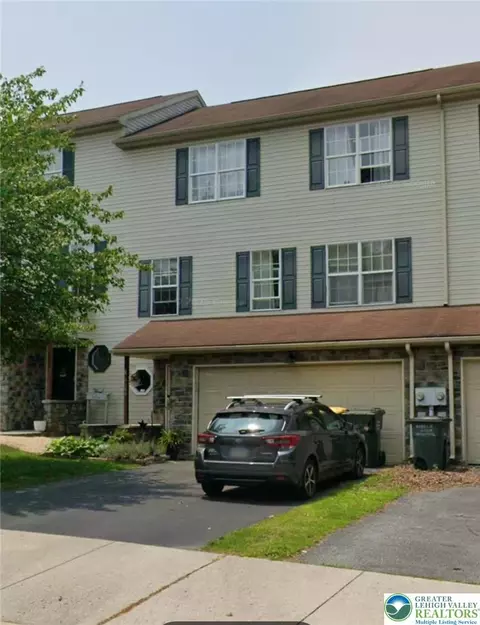 6686 Jefferson Ct, New Tripoli, PA 18066