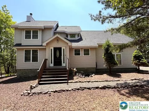 154 Upper Notch Rd, Albrightsville, PA 18210