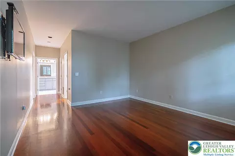 Bedroom - 4706 Pinehurst Cir, Bethlehem, PA 18015 photo 3 of 10