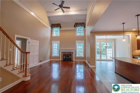 Living - 4706 Pinehurst Cir, Bethlehem, PA 18015 photo 1 of 5