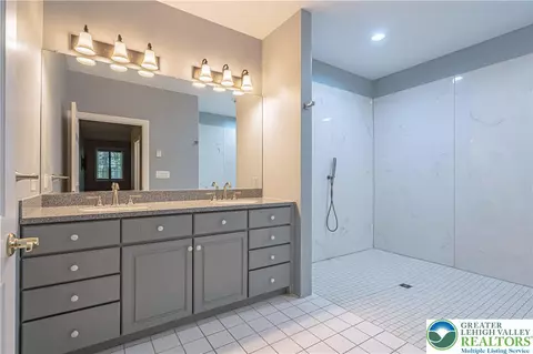 Bath - 4706 Pinehurst Cir, Bethlehem, PA 18015 photo 1 of 6