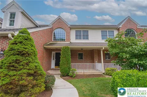Exterior - 4706 Pinehurst Cir, Bethlehem, PA 18015 photo 2 of 6