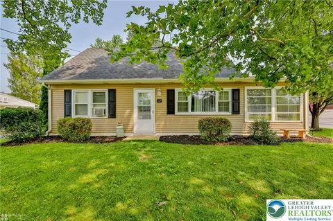 1236 Whitehall Ave, Easton, PA 18045