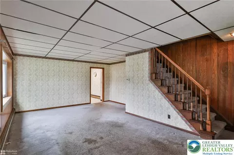 Living - 2005 3rd St, Bethlehem, PA 18020 photo 1 of 3