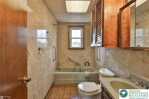 Bath - 2005 3rd St, Bethlehem, PA 18020 photo 2 of 2