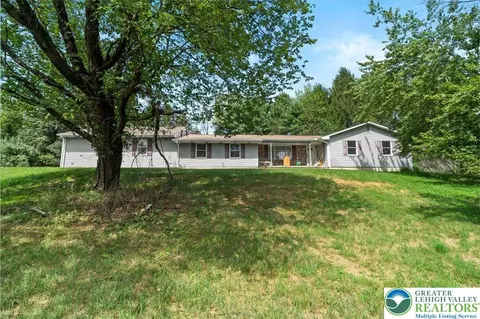 3125 Valley View Dr, Kunkletown, PA 18058