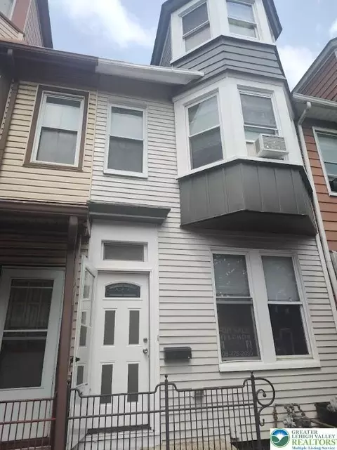 1131 Washington St, Easton, PA 18042