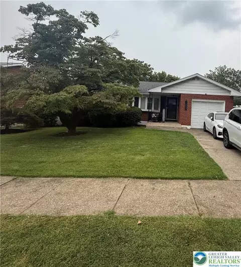 1503 Stanford Rd, Bethlehem, PA 18018