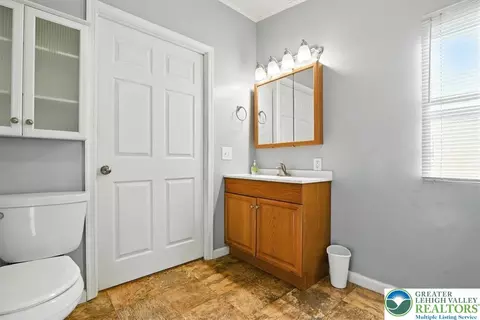 234 Juniper Xing, East Allen Twp, PA 18014 photo 46