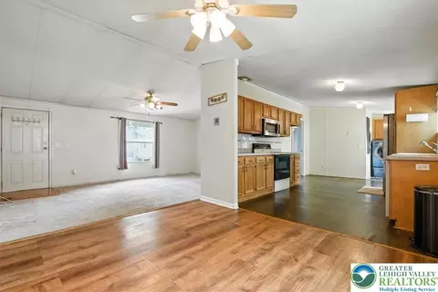 234 Juniper Xing, East Allen Twp, PA 18014 photo 19