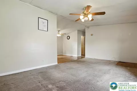234 Juniper Xing, East Allen Twp, PA 18014 photo 14