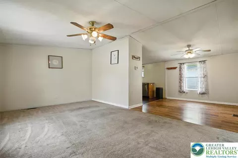 234 Juniper Xing, East Allen Twp, PA 18014 photo 10