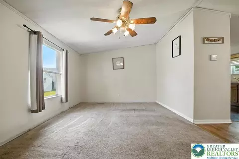 234 Juniper Xing, East Allen Twp, PA 18014 photo 11