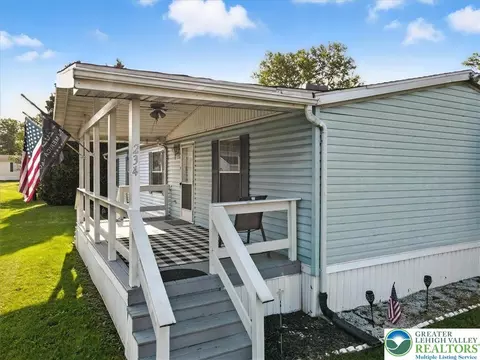 234 Juniper Xing, East Allen Twp, PA 18014 photo 5