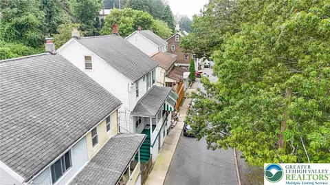 328 E Snyder Ave, Lansford, PA 18232