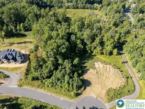 saucon ridge road #5310, Upper Saucon Twp, PA 18036