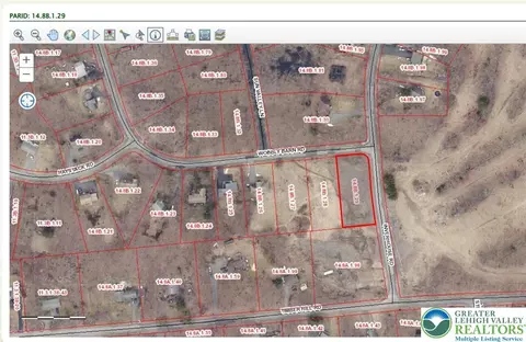 wobbly barn road #3101, Price Twp, PA 18332