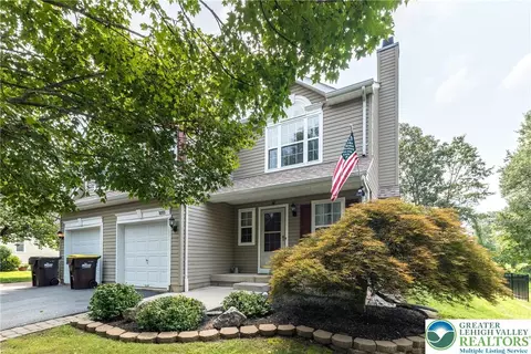 1055 Heather Ln, Quakertown, PA 18951