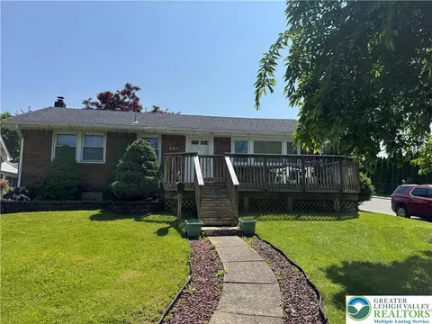 625 Saint John St, Catasauqua, PA 18032