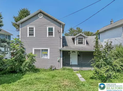 7 Washington Ter, Pittston, PA 18640
