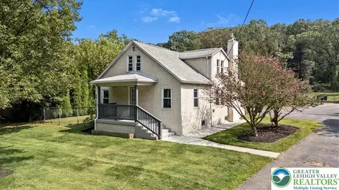 2264 Easton Rd, Bethlehem, PA 18015