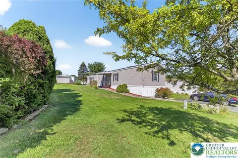 92 Sam Brooke Cir, Lehighton, PA 18235