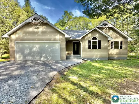130 Piney Woods Dr, Jim Thorpe, PA 18229
