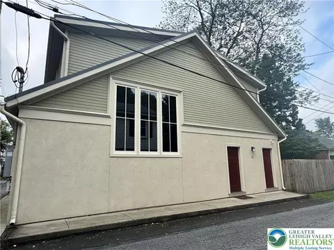 57 E Wall St, Bethlehem, PA 18018 photo 2
