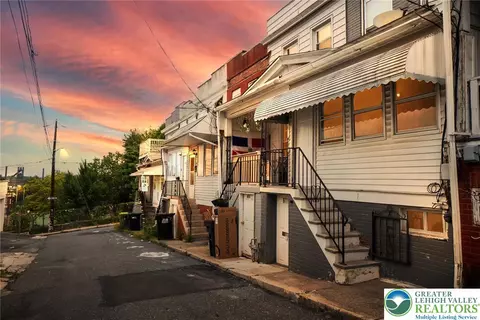 657 Lamb St, Bethlehem, PA 18015
