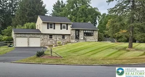755 Johnston Dr, Bethlehem, PA 18017