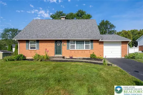 1610 Cherry Ln, Macungie, PA 18062