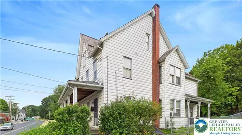 533 Pennsylvania Ave, Pen Argyl, PA 18072