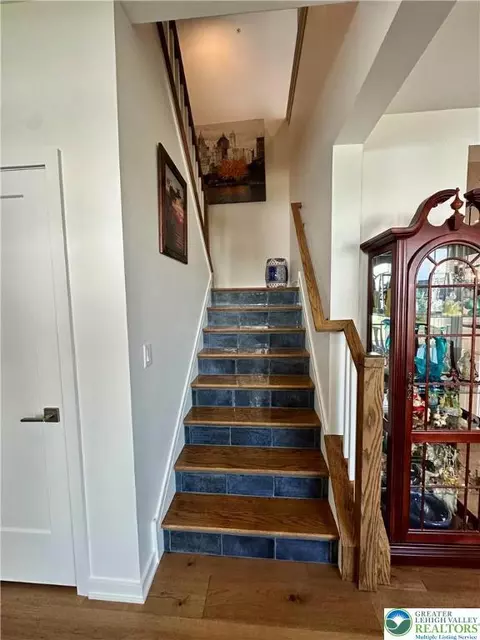 6965 Maple Dr, Bath, PA 18014 photo 24