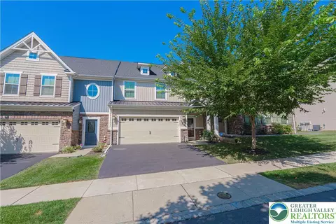 2151 Cook Dr, Palmer Township, PA 18045