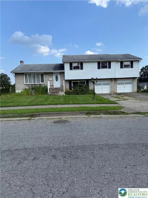 1824 Barrett Dr, Bethlehem, PA 18017