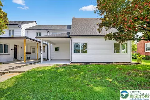312 E Washington St, Fleetwood, PA 19522
