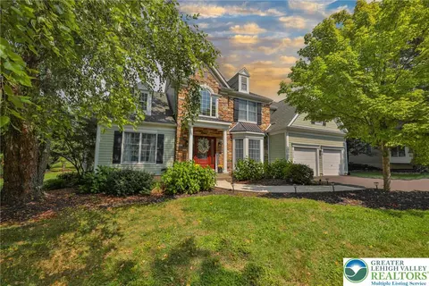 4228 Madison Dr, Bethlehem, PA 18020
