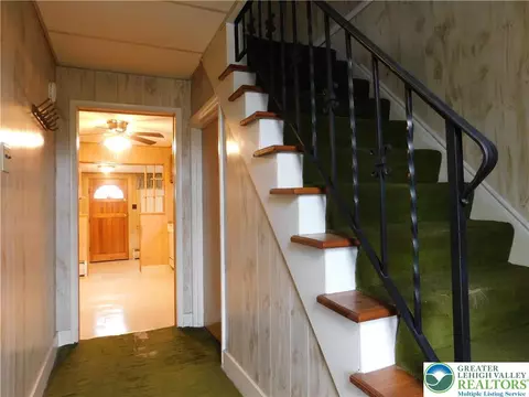 Entry Way - 504 Spring St, Bethlehem, PA 18018 photo 3 of 4