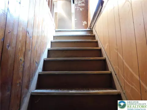Entry Way - 504 Spring St, Bethlehem, PA 18018 photo 4 of 4
