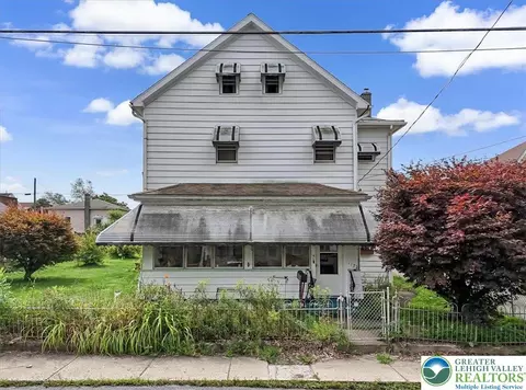 1172 Walnut St, Freeland, PA 18224