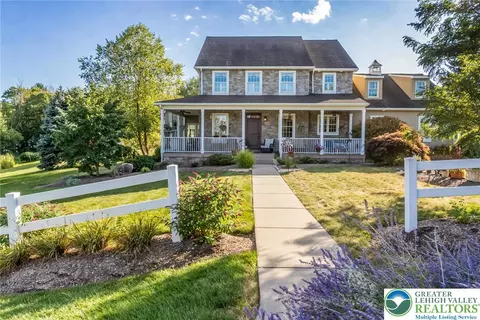 8935 Wertman Rd, Fogelsville, PA 18051