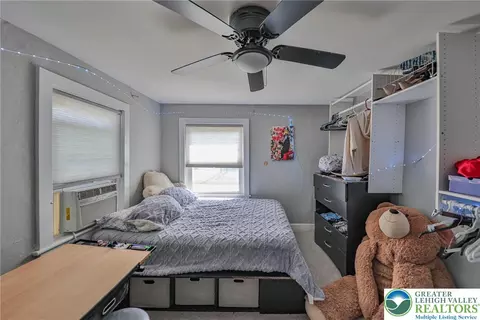 Bedroom - 181 E Moorestown Rd, Wind Gap, PA 18091 photo 3 of 6