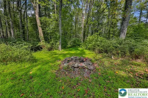 Exterior - 181 E Moorestown Rd, Wind Gap, PA 18091 photo 13 of 14