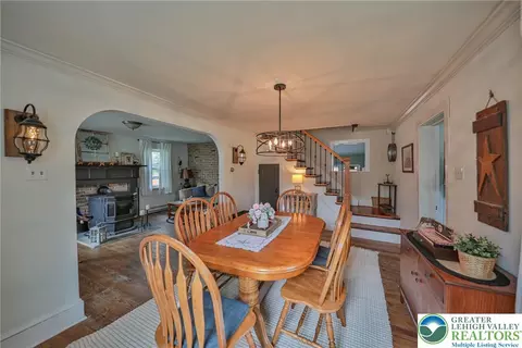Dining - 181 E Moorestown Rd, Wind Gap, PA 18091 photo 4 of 5