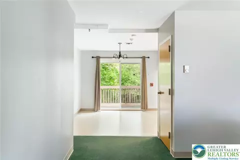 301 N Walnut St, Bath, PA 18014 photo 9